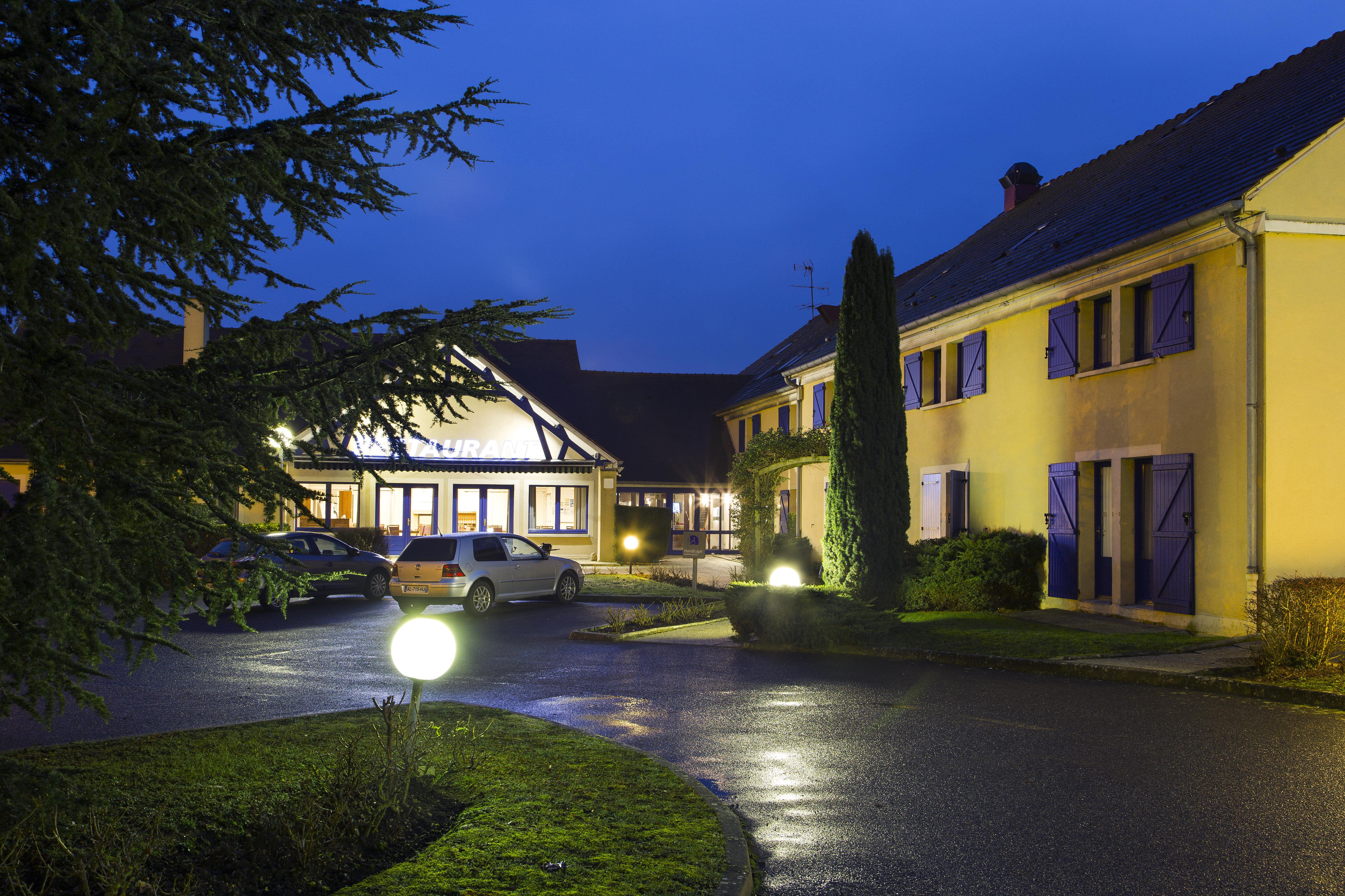 Comfort Hotel Étampes Exterior foto