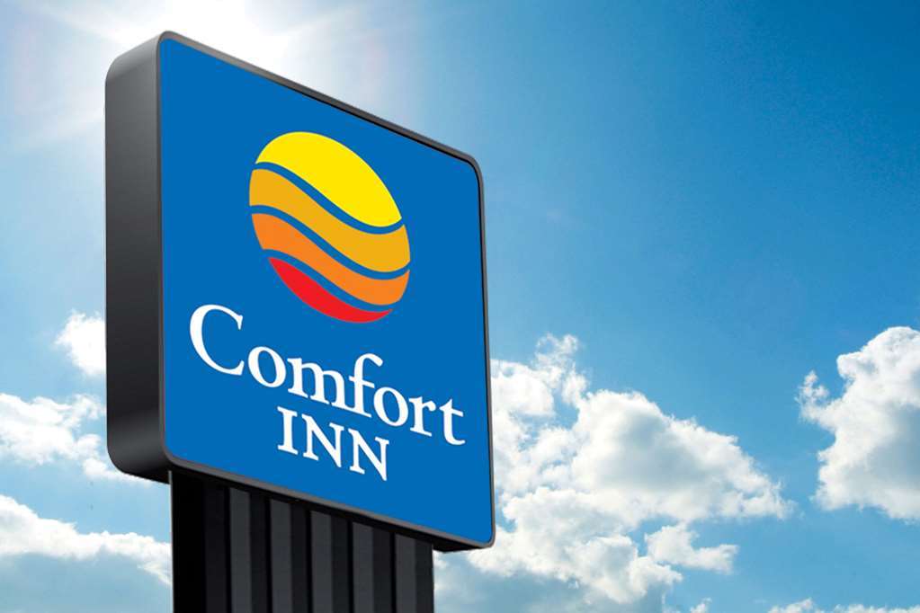 Comfort Hotel Étampes Exterior foto